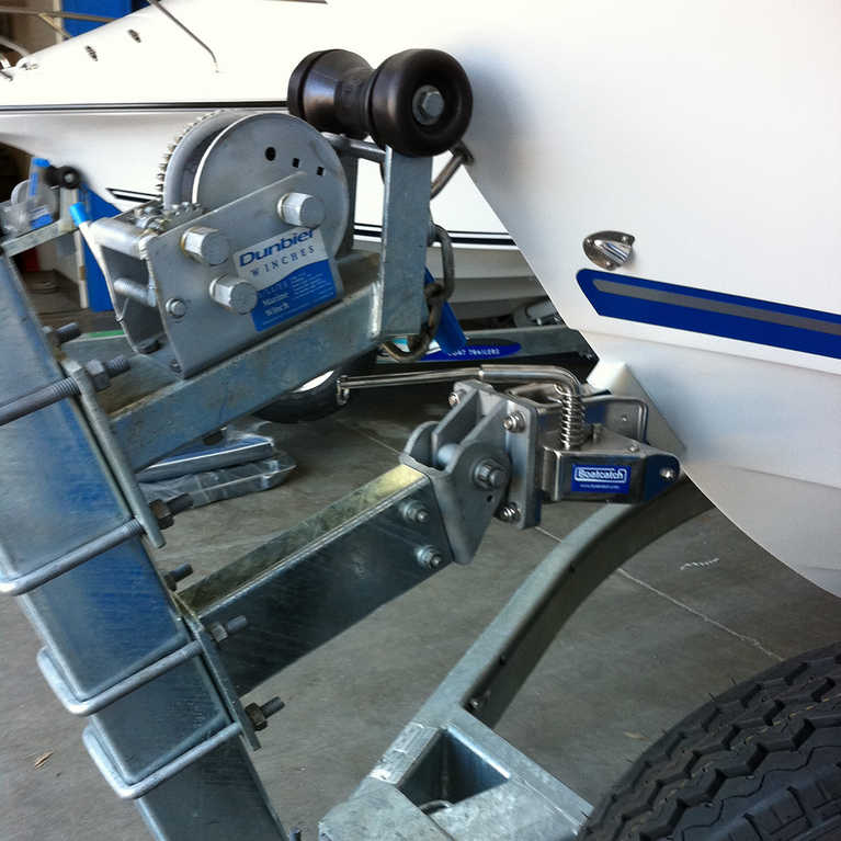 Boatcatch on fibreglass hull boats