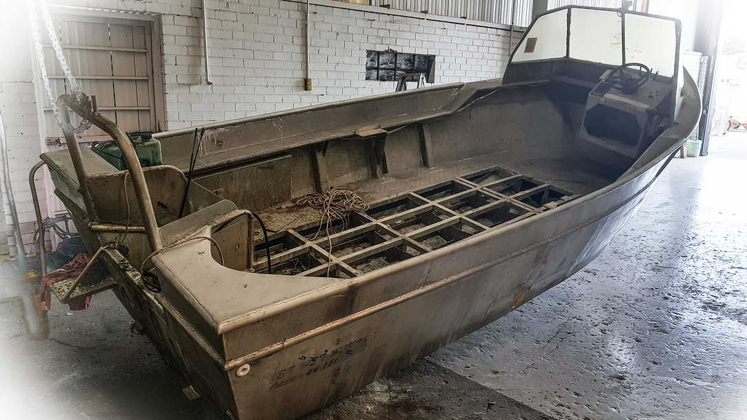 Project boat commercial bay fishing boat EMC-630CC at Evolution Marine