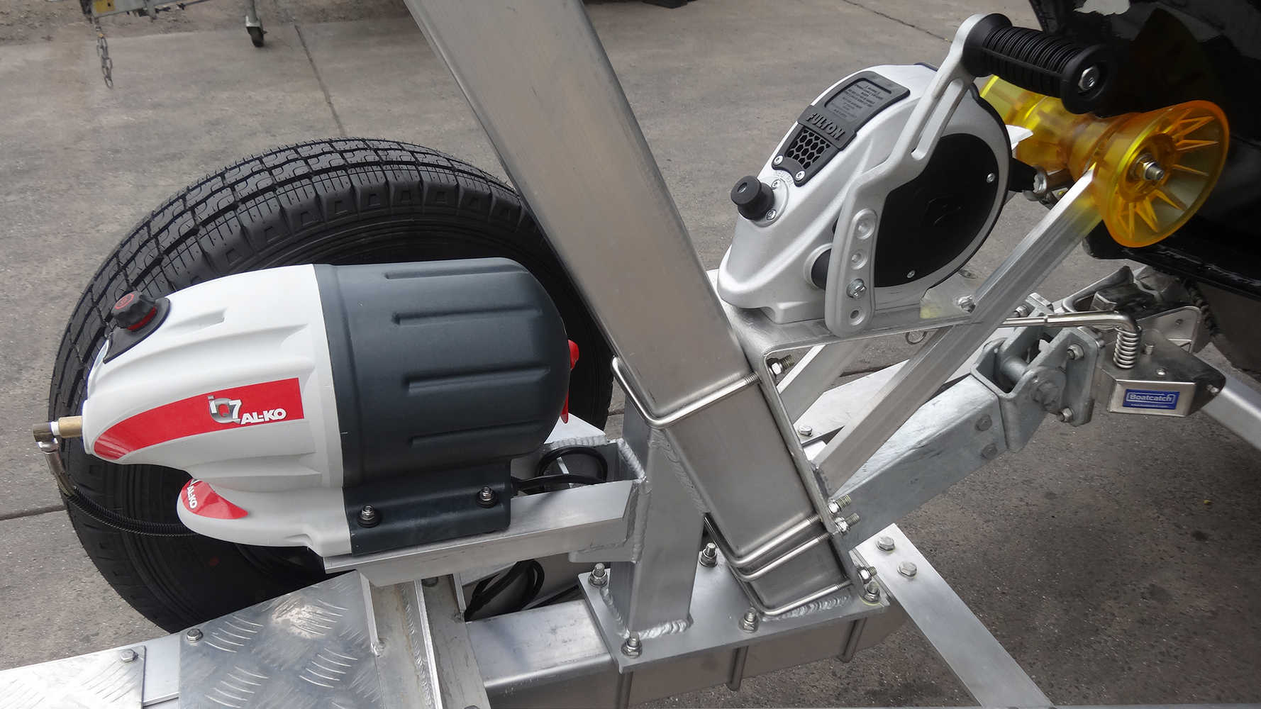 Alko IQ7 brake actuator, Fulton winch, Boatcatch launch and retrieval