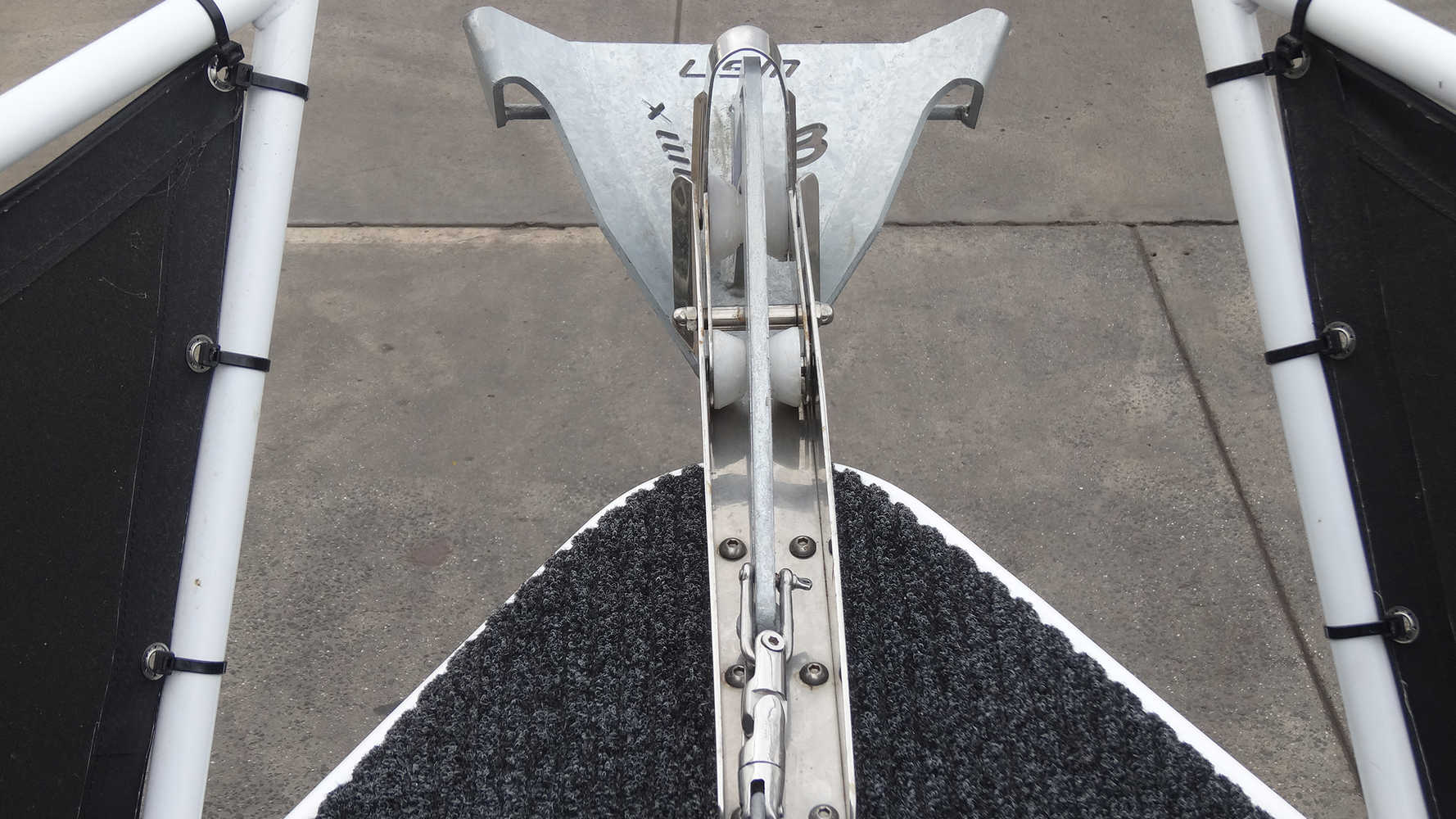 Lone Star Marine GX2 anchor winch and MMX3 anchor