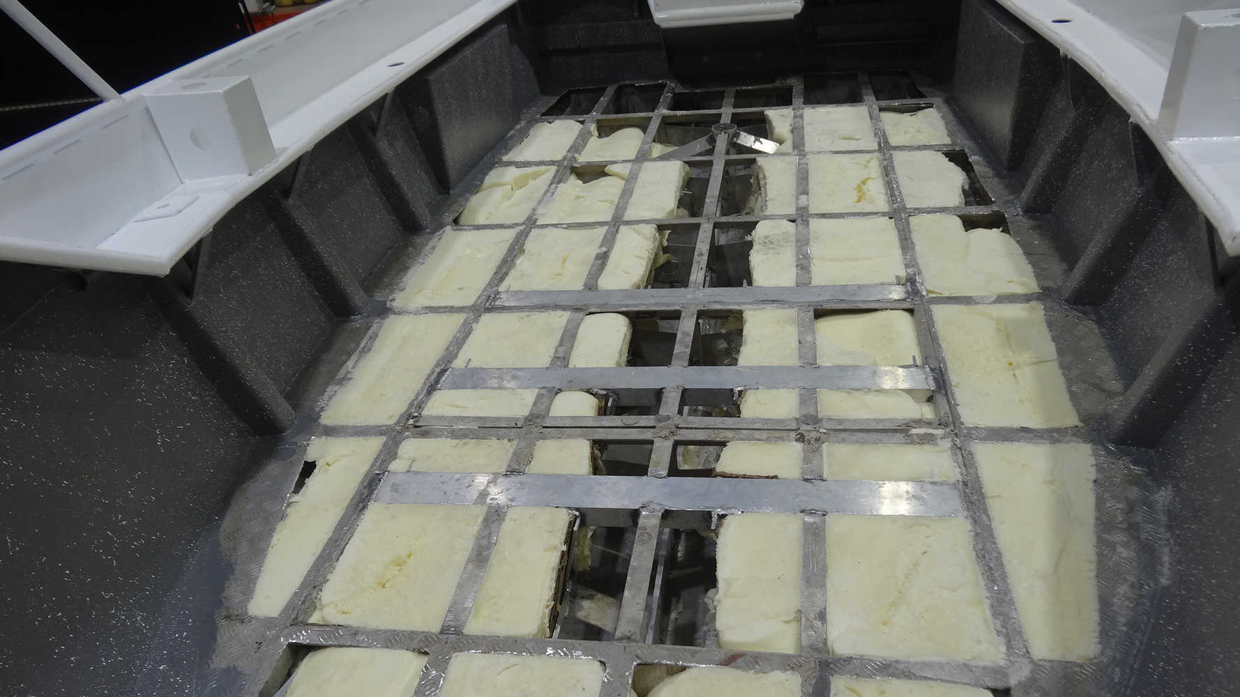 EMC-630CC, underfloor foam floatation