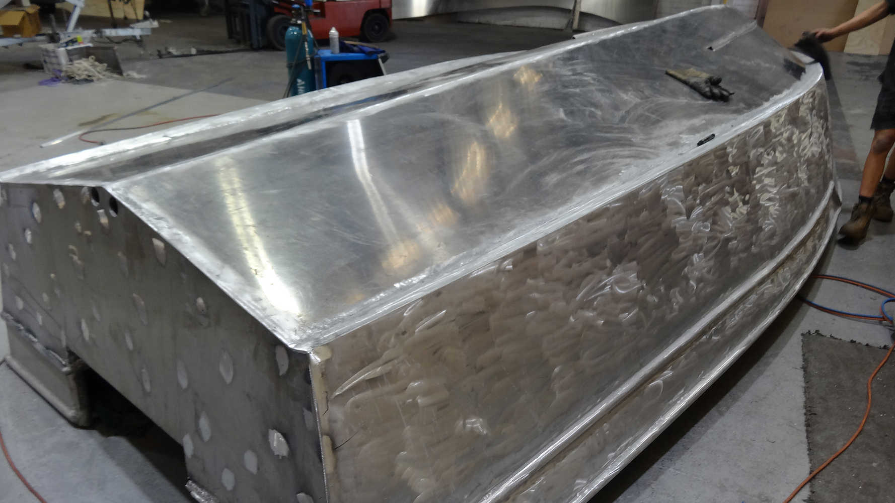 EMC-630CC, new alloy hull bottom