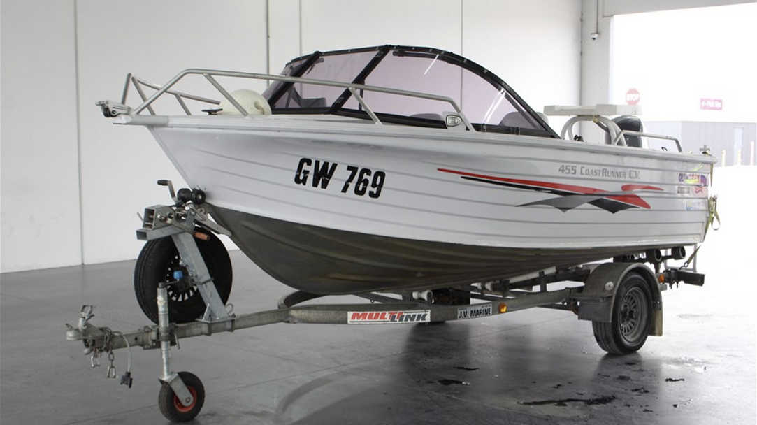 Project boat Quintrex 455 Coast Runner at Evolution Marine